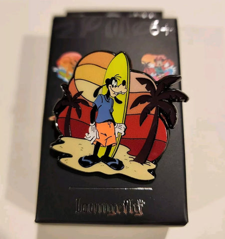 Loungefly Disney Mickey Mouse & Friends Goofy Sunset Beach Blind Box Pin Opened