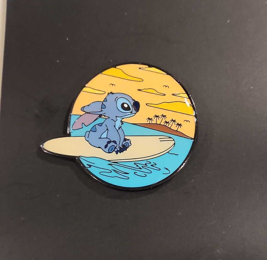 Lilo and Stitch, Stitch Surfing Enamel Pin – Get Lojos Mojo